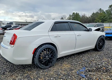 2015 Chrysler 300 Limited из США, поврежденный, VIN 2C3CCARG7FH923191
